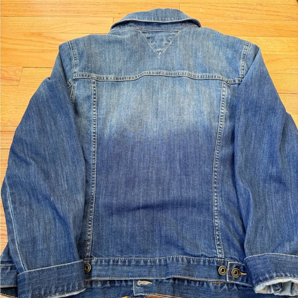 Tommy Hilfiger Distressed Denim Jacket XXL Classic Button Front Medium Wash - Picture 3 of 4